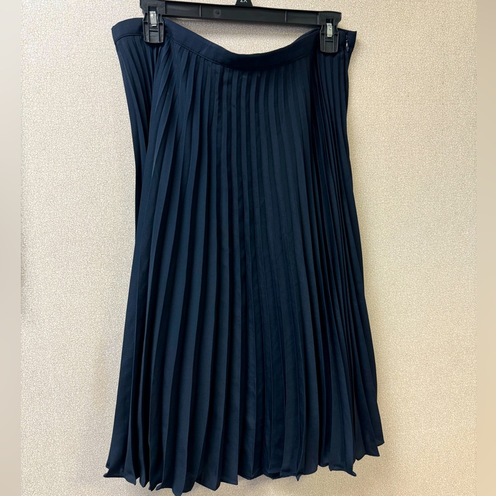 NWOT Michael Khors Skirt